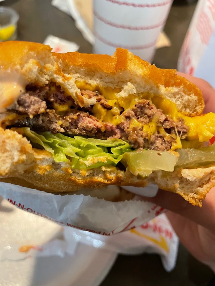 in n out burger rialto