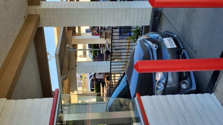 in n out burger upland