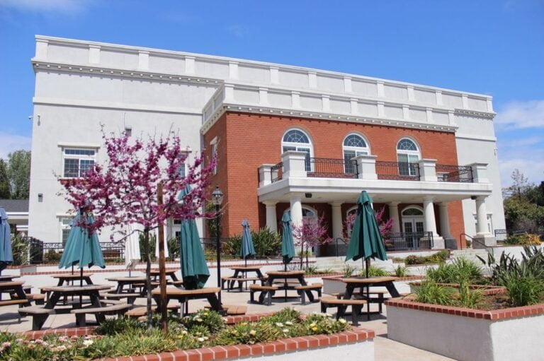 lighthouse baptist church la verne