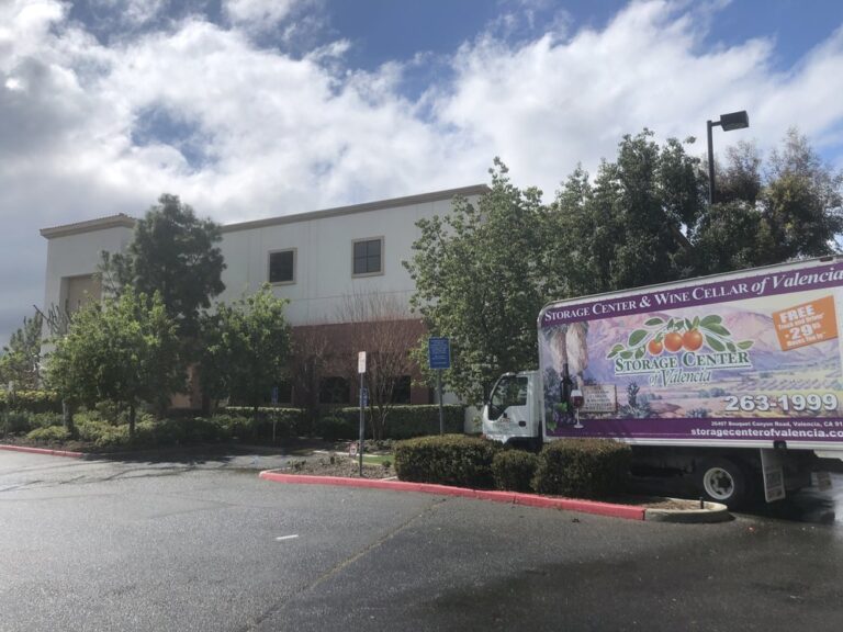 storage center of valencia santa clarita 4