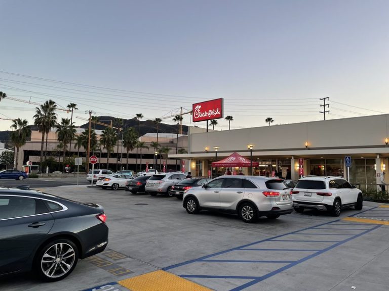 chick fil a burbank 5