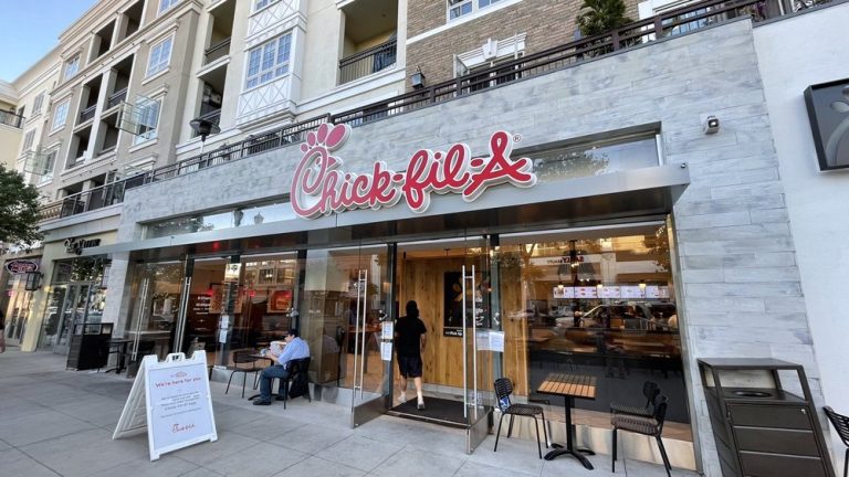 chick fil a glendale 4