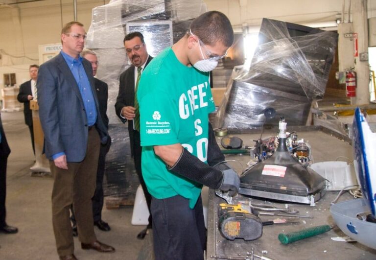 electronic recyclers international fresno