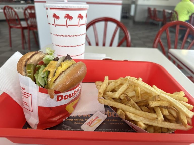 in n out burger corona