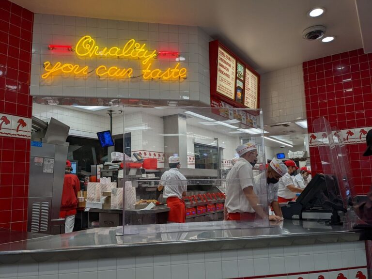 in n out burger la mirada