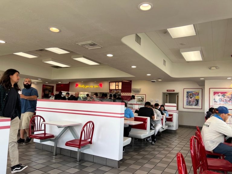 in n out burger lancaster 2