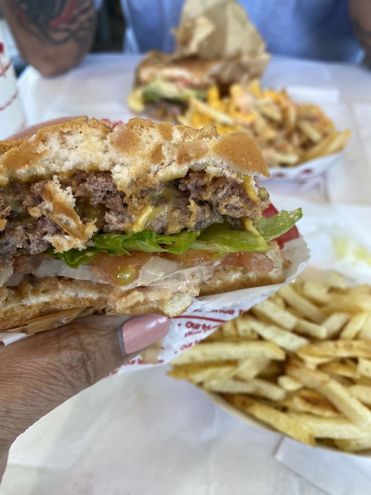 in n out burger lebec 2 in n out burger lebec 2