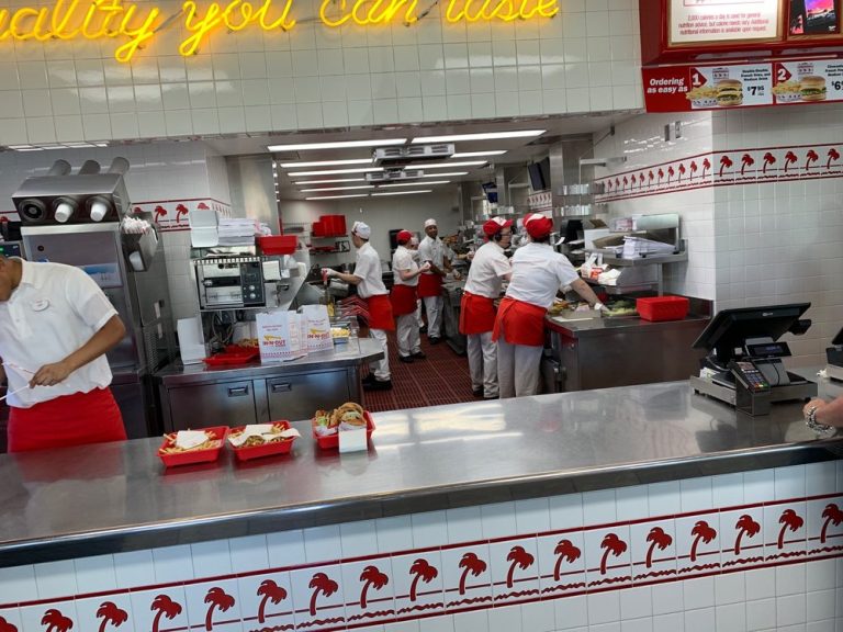 in n out burger moreno valley 2