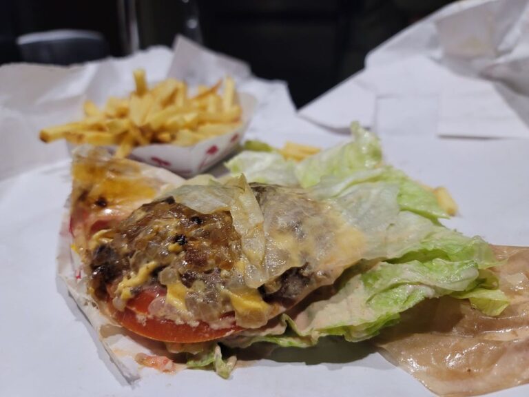 in n out burger seal beach