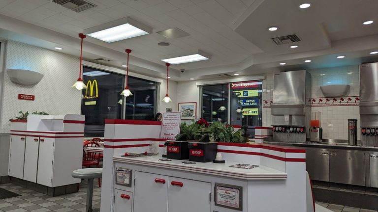 in n out burger van nuys 2