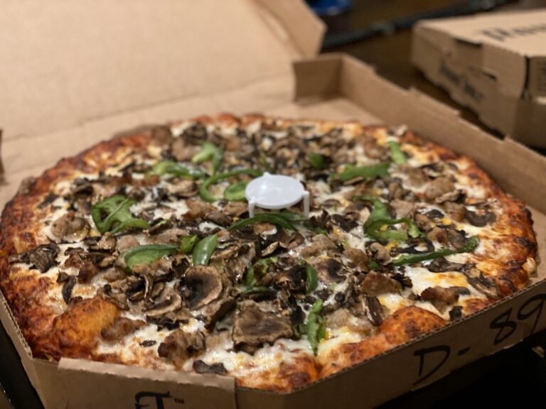 round table pizza colma 2