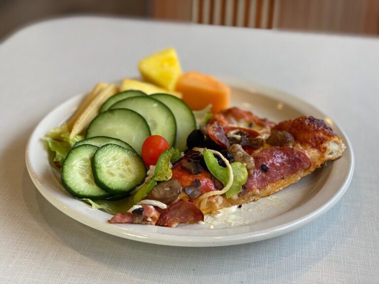 round table pizza san francisco 3