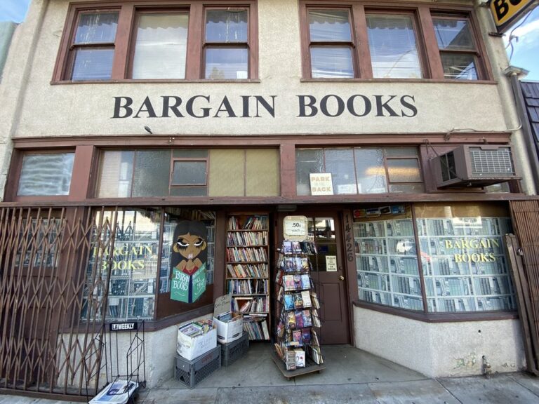bargain books van nuys