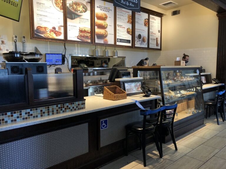 corner bakery whittier