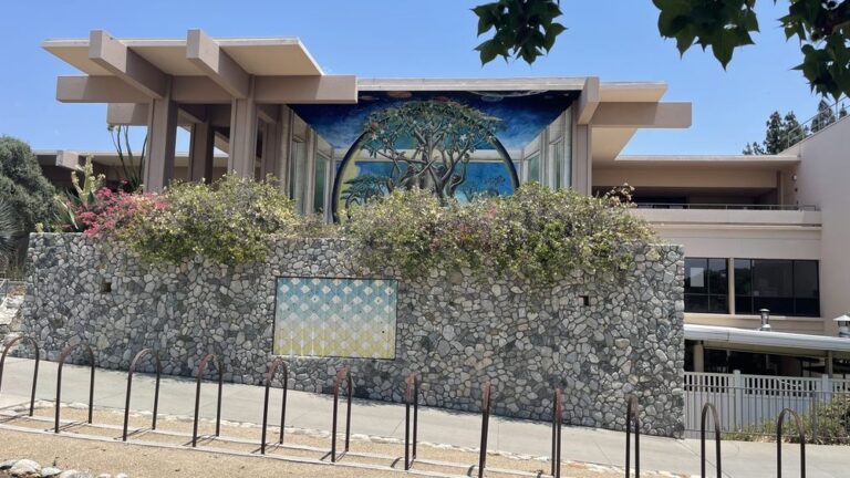 pitzer college claremont