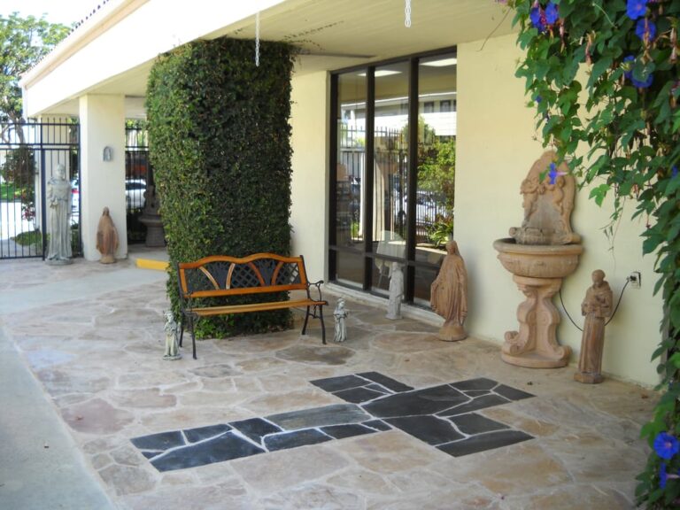 st michaels books and gifts laguna hills