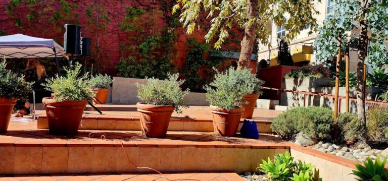 vromans bookstore pasadena 2