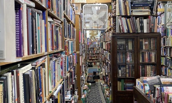 bargain books van nuys