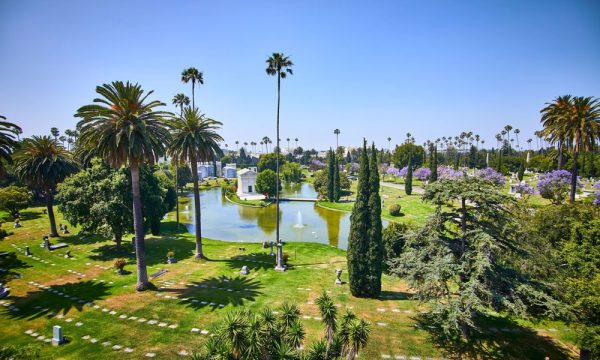 hollywood forever cemetery los angeles 6