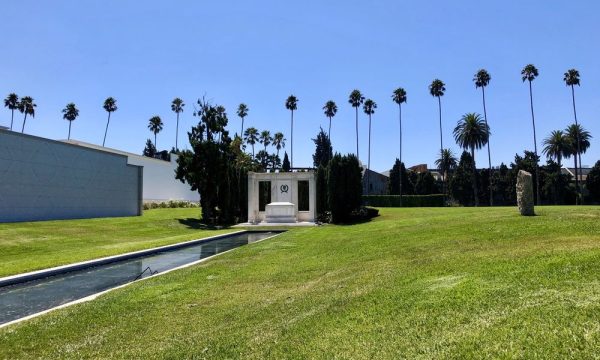 hollywood forever cemetery tour los angeles 3