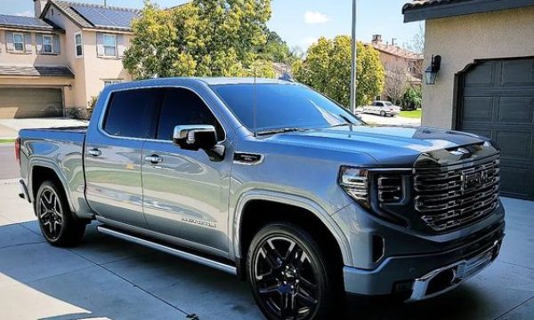 mark christopher auto center ontario