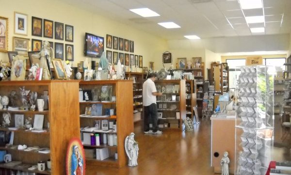 st michaels books and gifts laguna hills